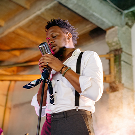 Alt Tag for Image Team1